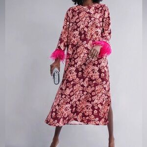 XXL Tuckernuck Jamie Floral Midi Dress with Pink Feather Trim